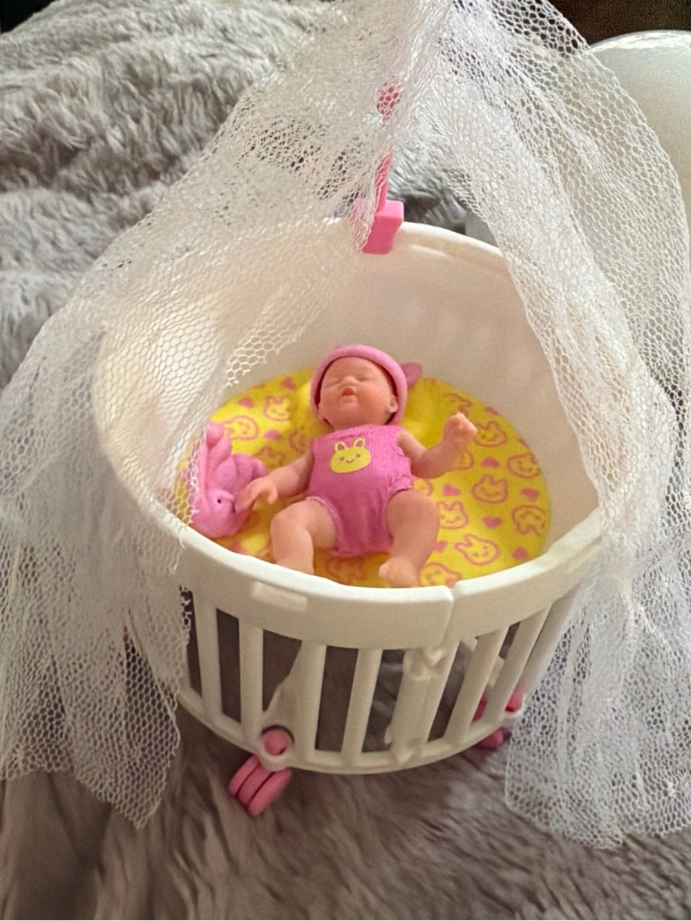 Zuru my mini brands series 2  redhead baby ears, toy, bassinet and sheer canopy